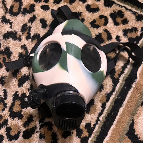TAN AND ARMY GREEN BIOHAZARD MASK PROP COSTUME - Picture 1 of 3